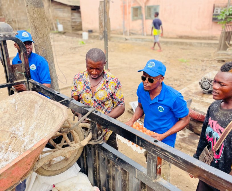 Serving customers with broilers and eggs on the street